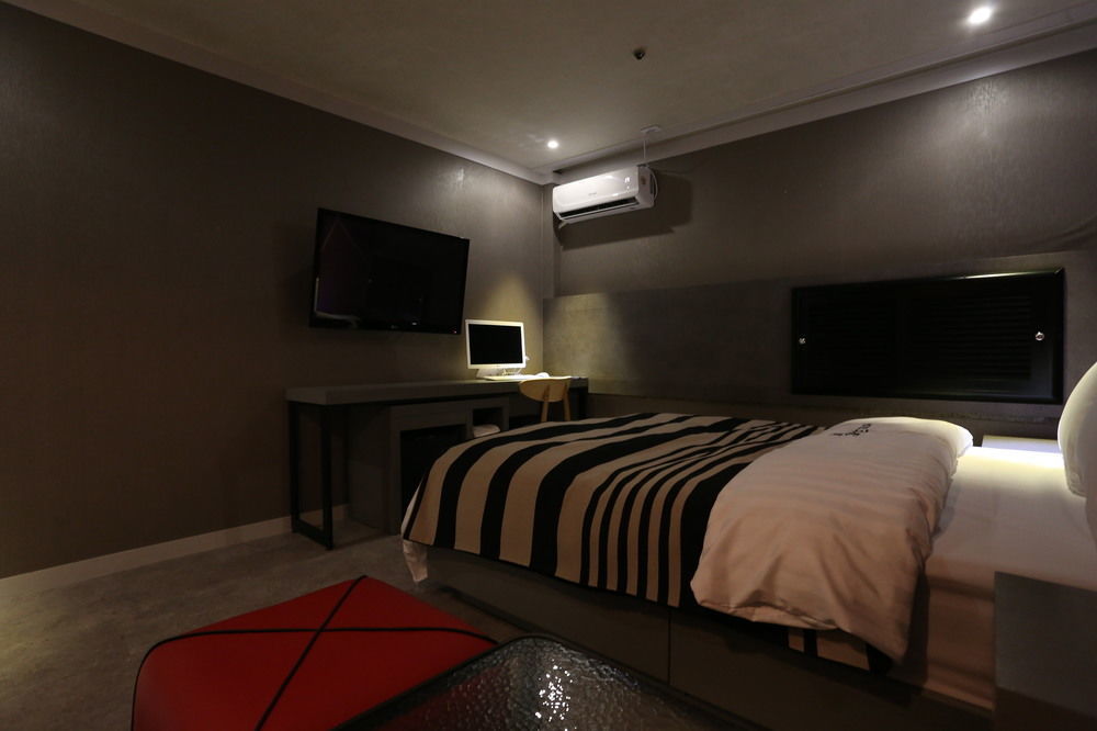 Motel Ilsan Blanc Kōyō Esterno foto